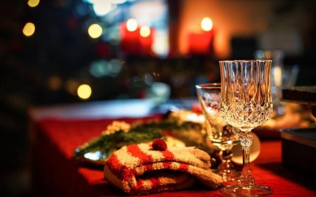 Die ersten Weihnachten zu zweit: 6 Fragen, die Sie vorher klären sollten